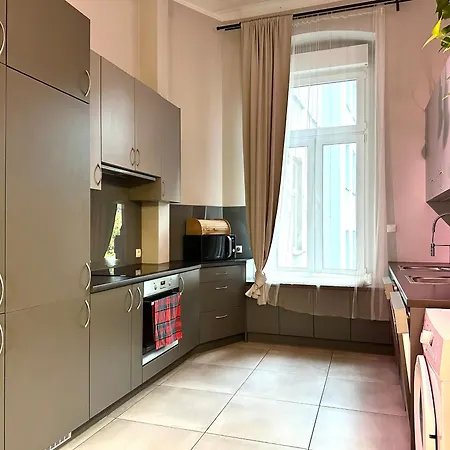 Plac Sw. Macieja ~ Self Check-in 20h 아파트