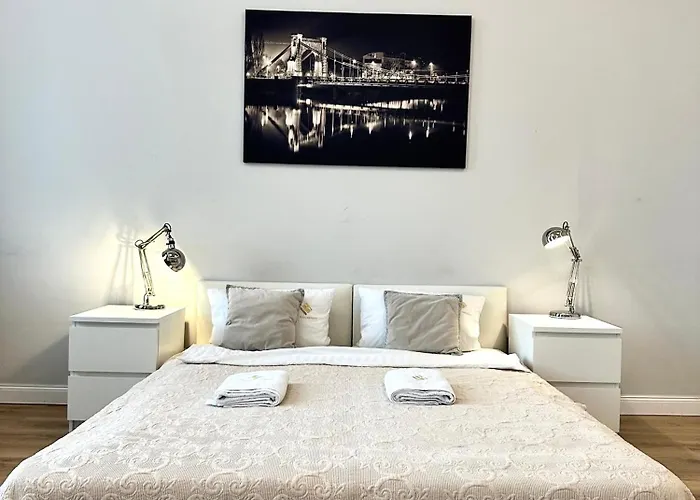 Plac Sw. Macieja ~ Self Check-in 20h *