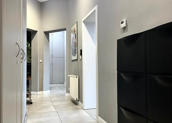 Plac Sw. Macieja ~ Self Check-in 20h *